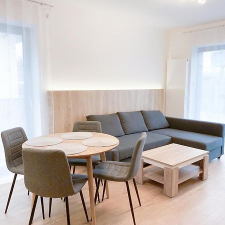 Riverfront Apartment Bešeňová 外观 照片